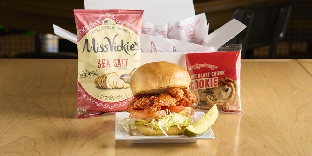 Crispy Chicken Sandwich Box Lunch