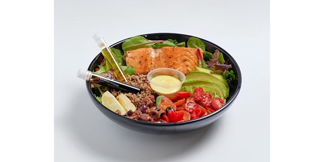 Grilled Salmon Salad