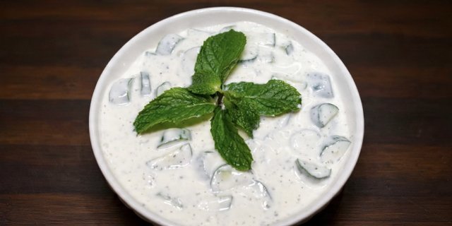 Yogurt & Cucumber Salad Tray