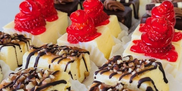 Petite Assorted Gourmet Cheesecakes