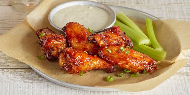 5-Piece Traditional Bone-in Wing Boxed Lunch