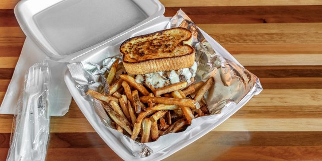 Half-Pound Garlic Aioli Burger Boxed Lunch