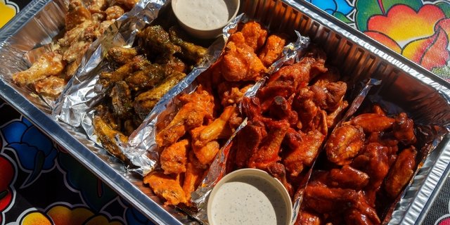 100 Bone-In Wings