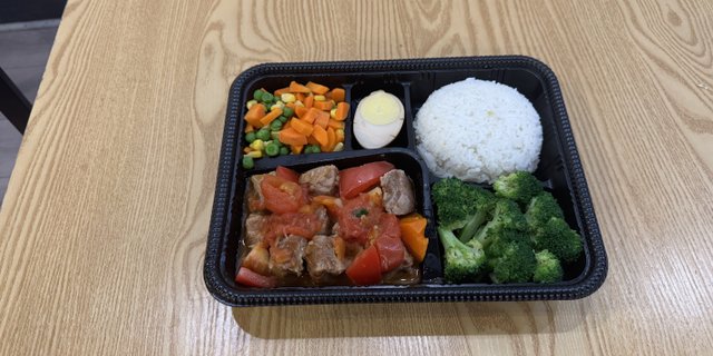 Braised Beef Rice Box