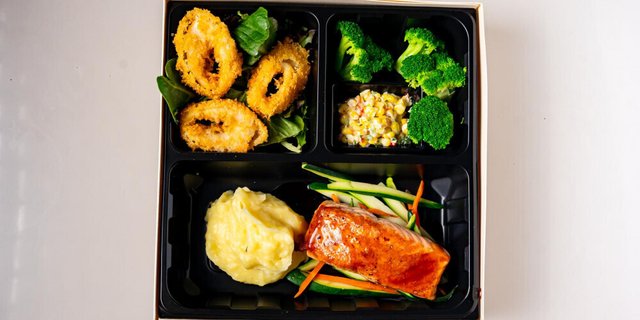 Baked Salmon Bento