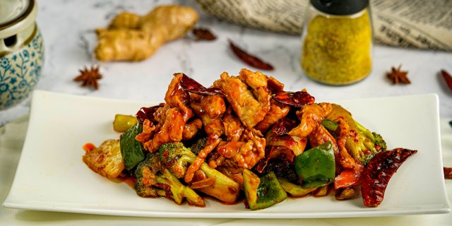 Chicken w/ Garlic Sauce