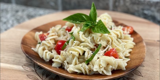 Italian Fusili Pasta Salad