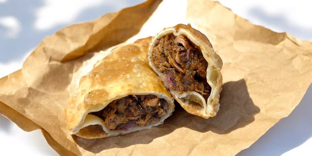 Pulled Chicken Empanadas (12)