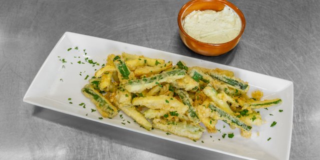 Zuchinne Fritte Alla Romana