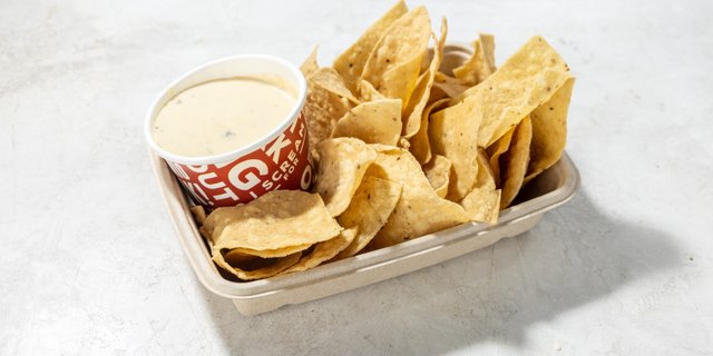 Chips & Queso