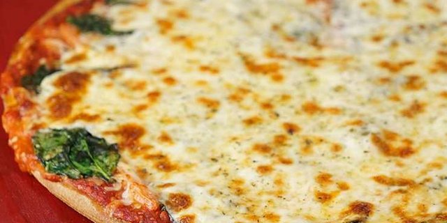 Spinach Classic Pizza
