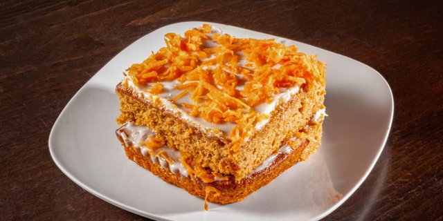 Round Layer Carrot Cake