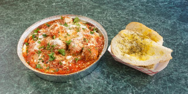 Pasta w/ Meatballs Tray