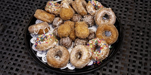 Donuts & Donut Holes Platter