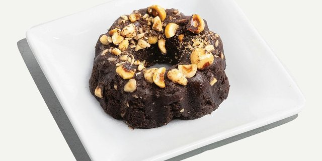 Hazelnut Chocolate Cake