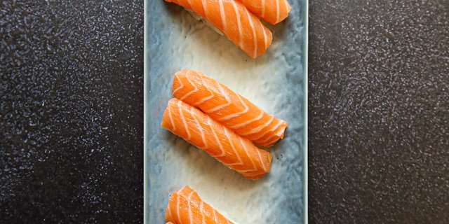 Salmon Nigiri