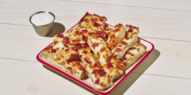 Bacon Cheddar Cheesesticks