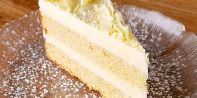 Limoncello Mascarpone Cake ($3.75 per person)