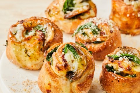 Spinach & Mushroom Vocelli Rolls Tray