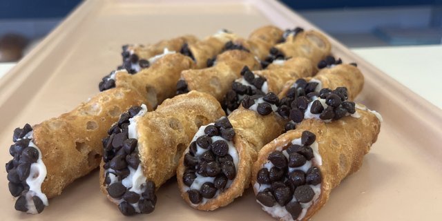 Dozen Mini Cannolis