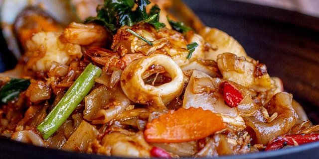 Drunken Noodles