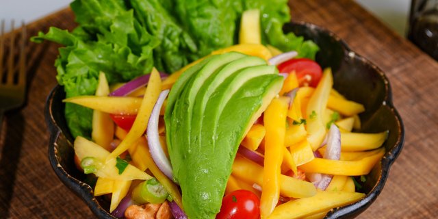 Mango Avocado Salad