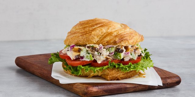 DC Chicken Salad Sandwich Lunch Box w/ Chips