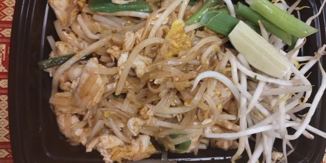 Chicken Pad Thai