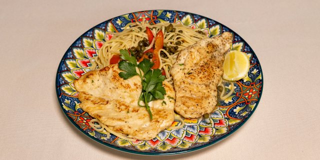 Chicken Piccata Pasta Tray