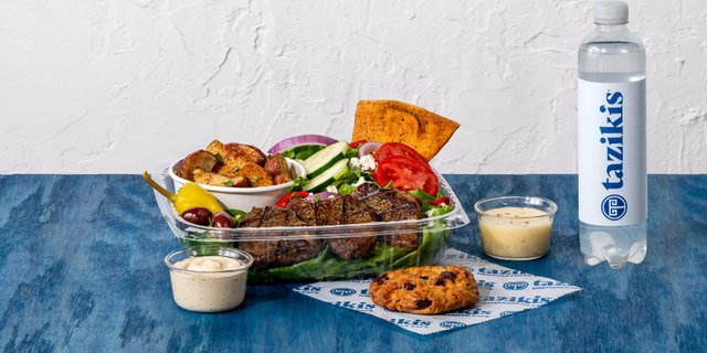 Beef Feast Deluxe Boxed Lunch
