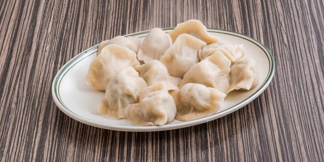 Pork & Shrimp Dumpling w/ Green Chives