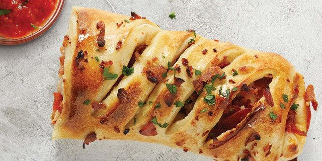 Bacon, Egg & Cheese 24" Whole Stromboli