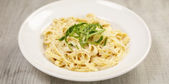 Fettuccine Alfredo