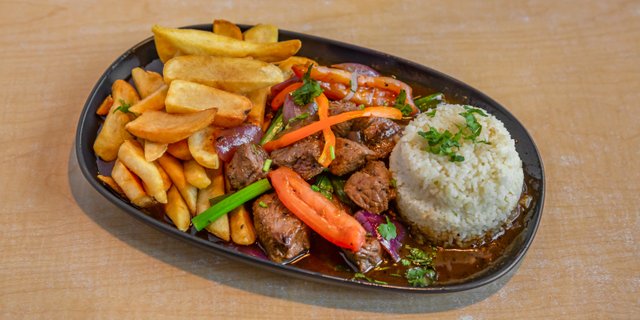 Lomo Saltado