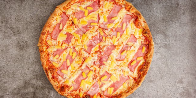 Hawaiian Pizza