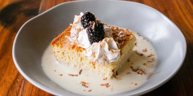Tres Leches Cakes