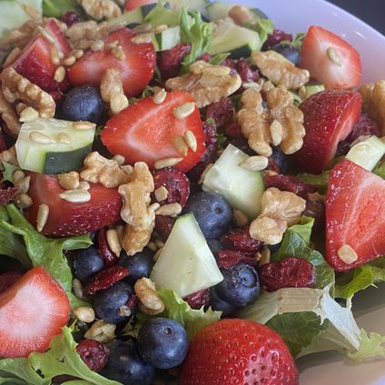 Vegan Strawberry Bistro Salad