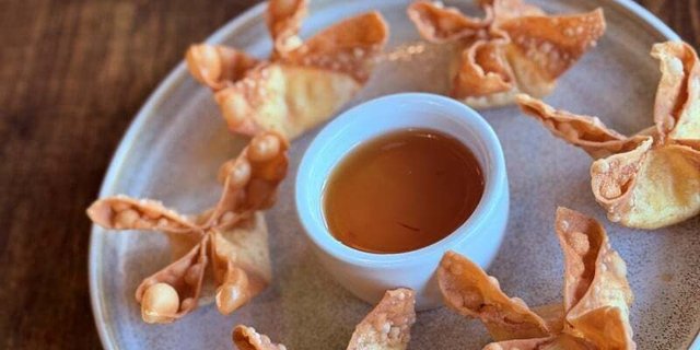 Crab Rangoon