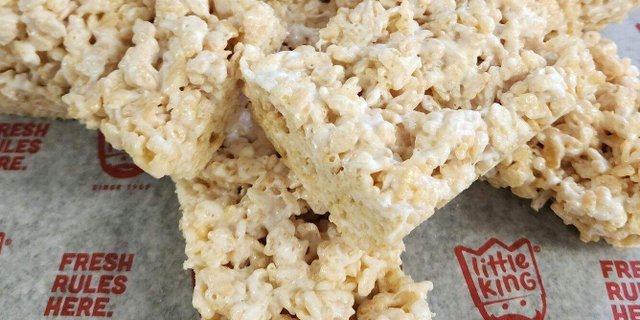 Large Rice Krispie Dessert Tray