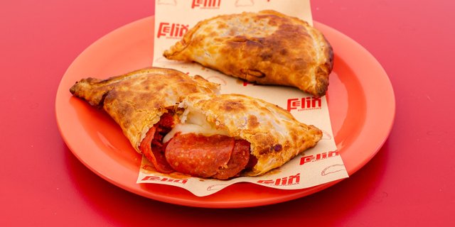 Pizza Pepperoni Empanadas