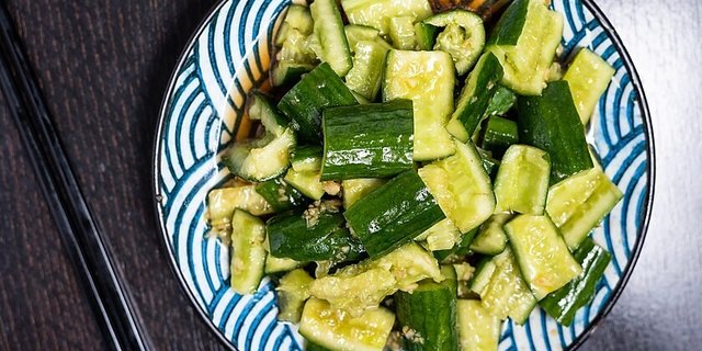 Garlic Cucumber Salad