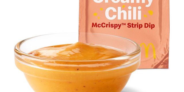 Creamy Chili McCrispy Strip Dip