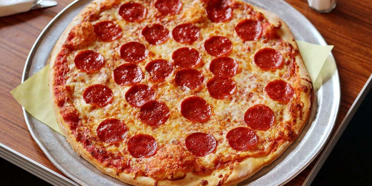 Mega Pizza