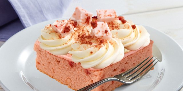 Strawberry Crunch Slab
