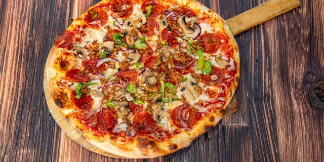 Gluten-Free Supreme Pizza