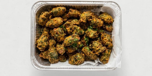 Spinach Pakora Tray