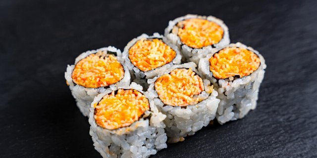 Spicy Kani Roll