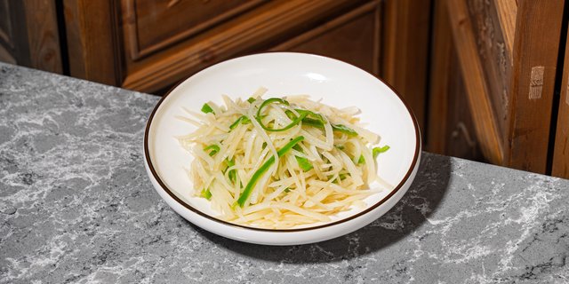 Shredded Potato w/ Cayenne Pepper