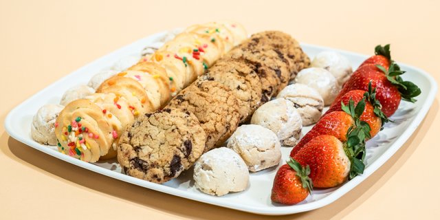 Home-Baked Cookie Board