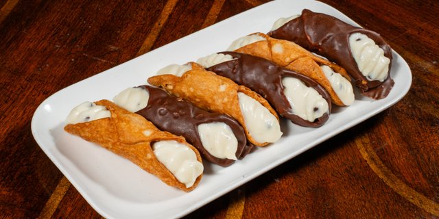 Cannoli